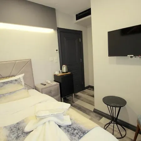 Guler Palas Suit Hotel *